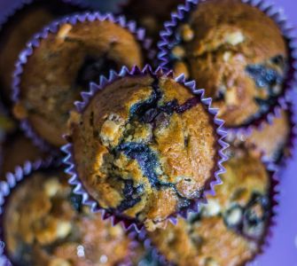 Blueberry and White Chocolate Muffins thumbnail