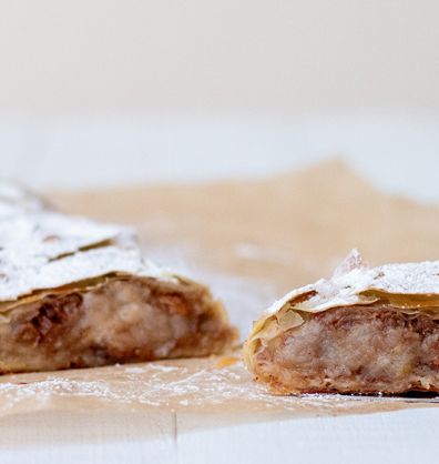simple apple strudel desktop banner