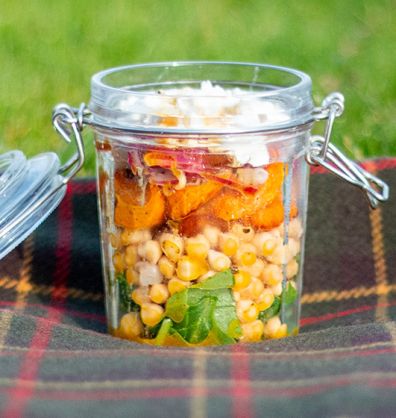 butternut, feta chickpea picnic pot desktop