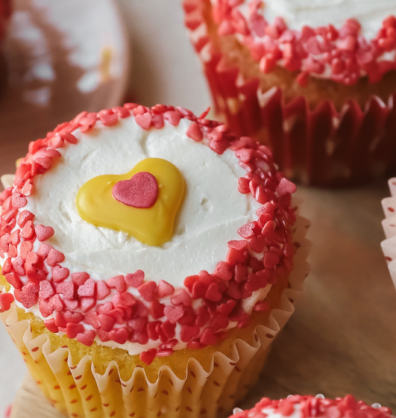 Mellow Yellow Valentines Day Cupcakes