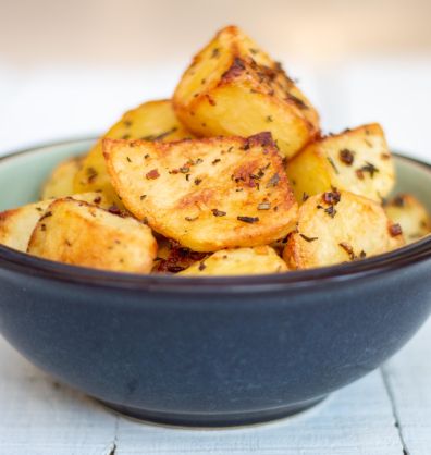 Garlic and Rosemary Roast Potatoes