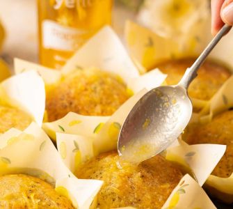 lemon drizzle muffins