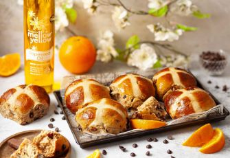 choc orange hot cross buns